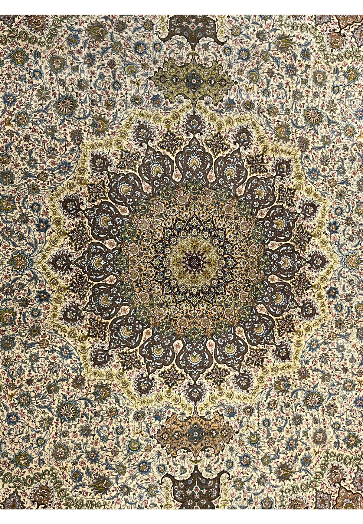 Hand-Knotted Sovereign Heritage Grand Medallion Luxury Wool Rug