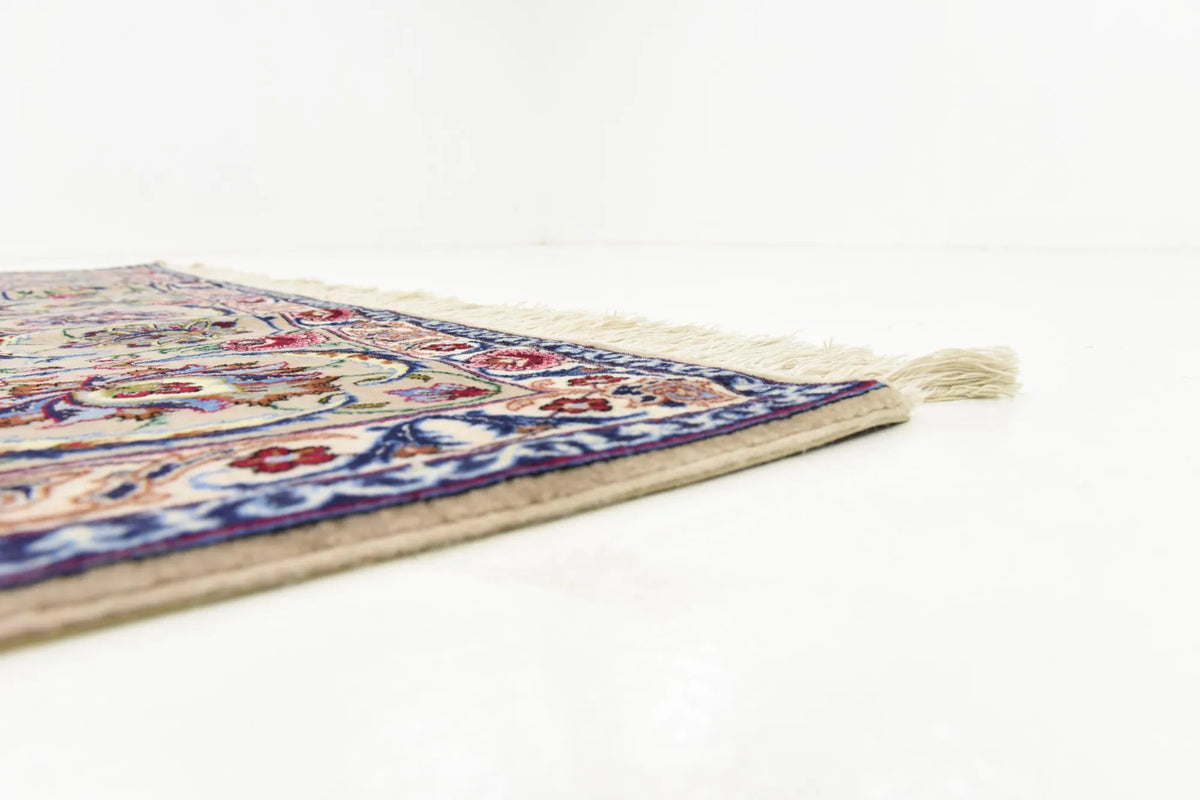 Signature Isfahan Ivory Rosette Wool Rug