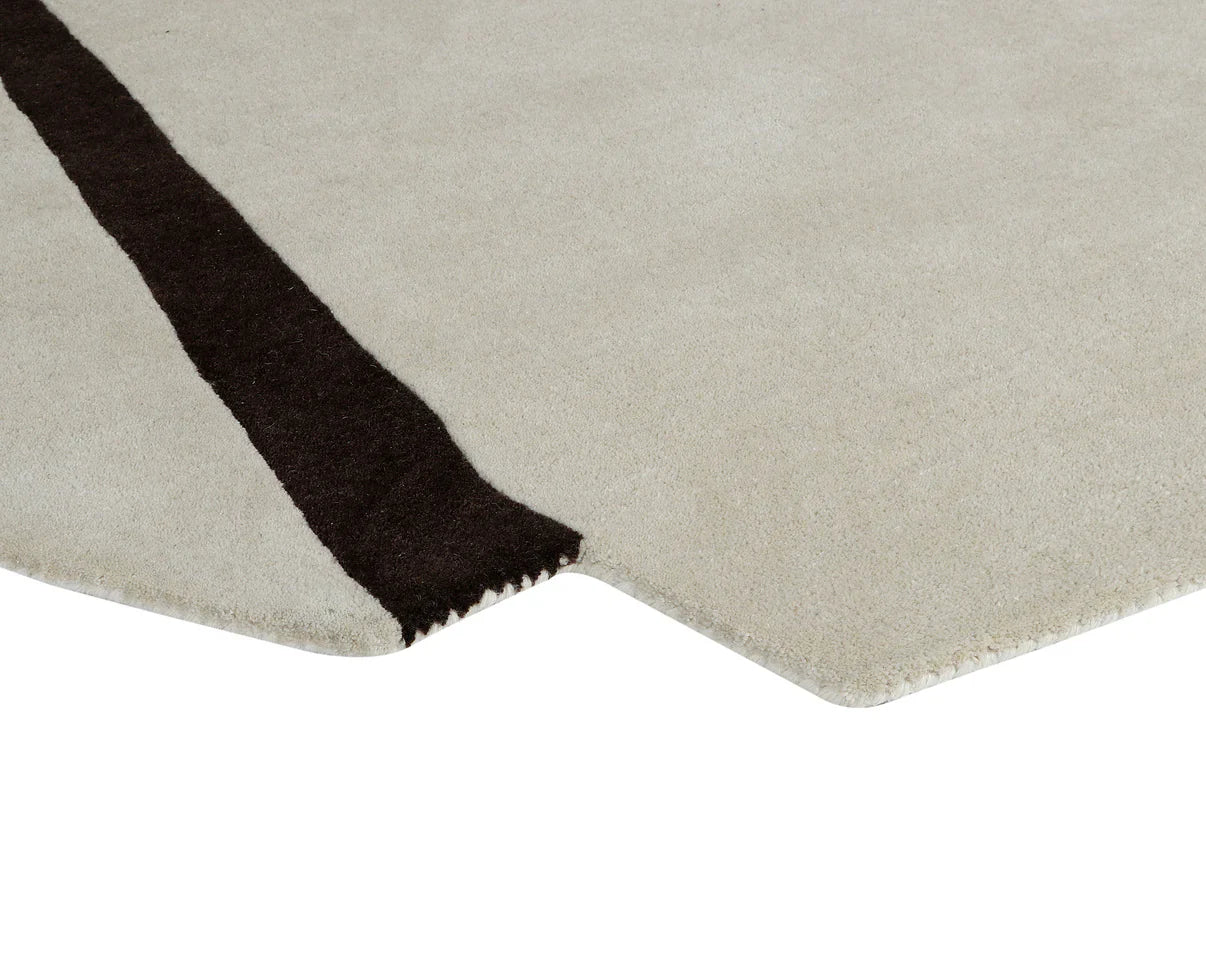 Noir Contour Minimal Irregular Shape Rug