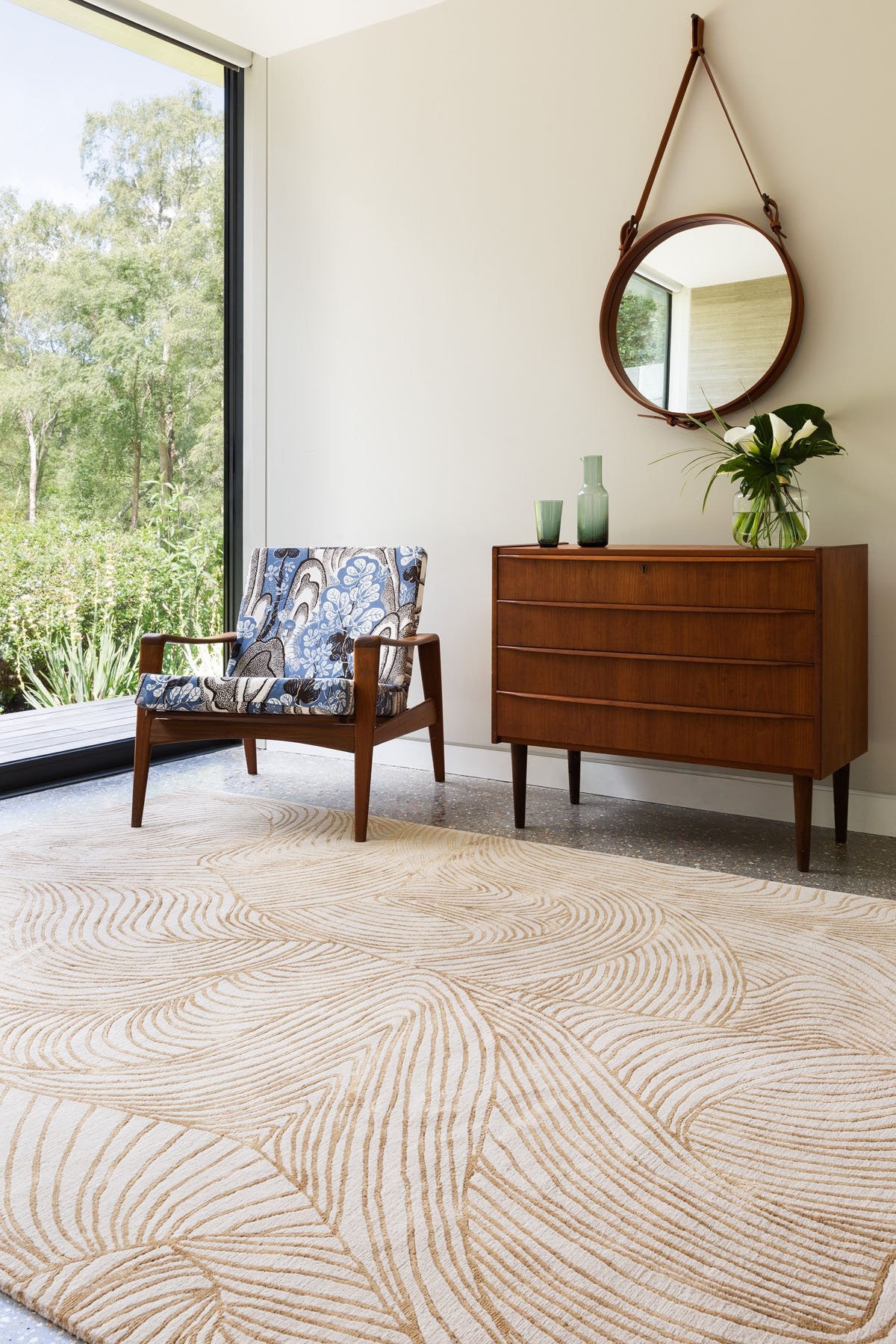 Gilded Harmony Silk Viscose Area Rug