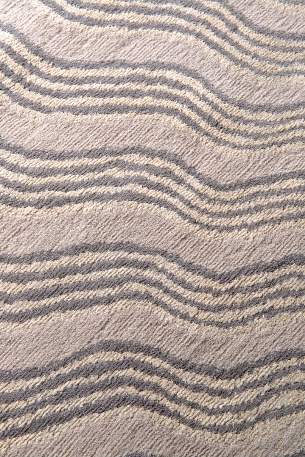 Luminous Solstice Silk Viscose Area Rug