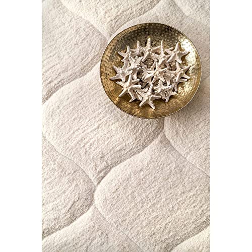 Minimalist Scallop Motif Rug