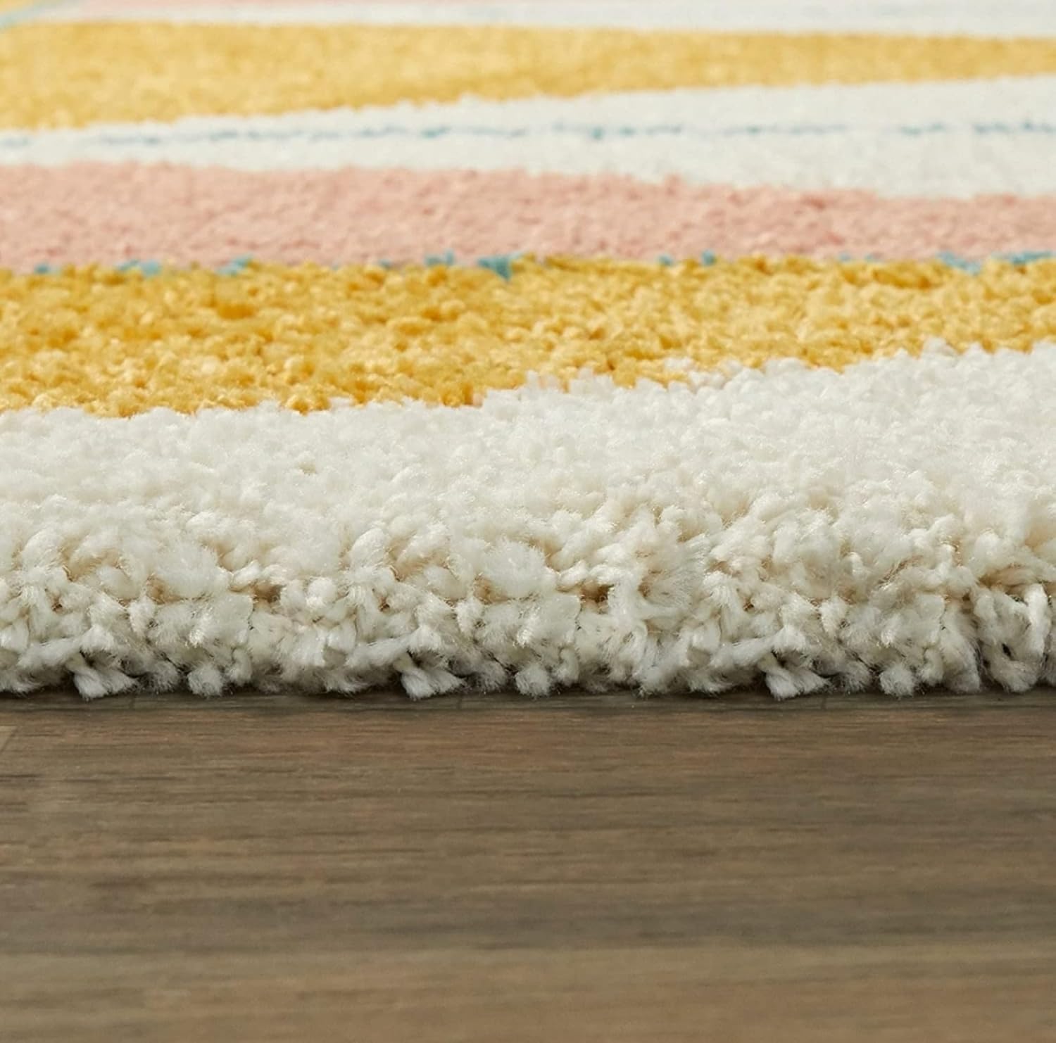 Triangle Pattern White Carpet & Rug