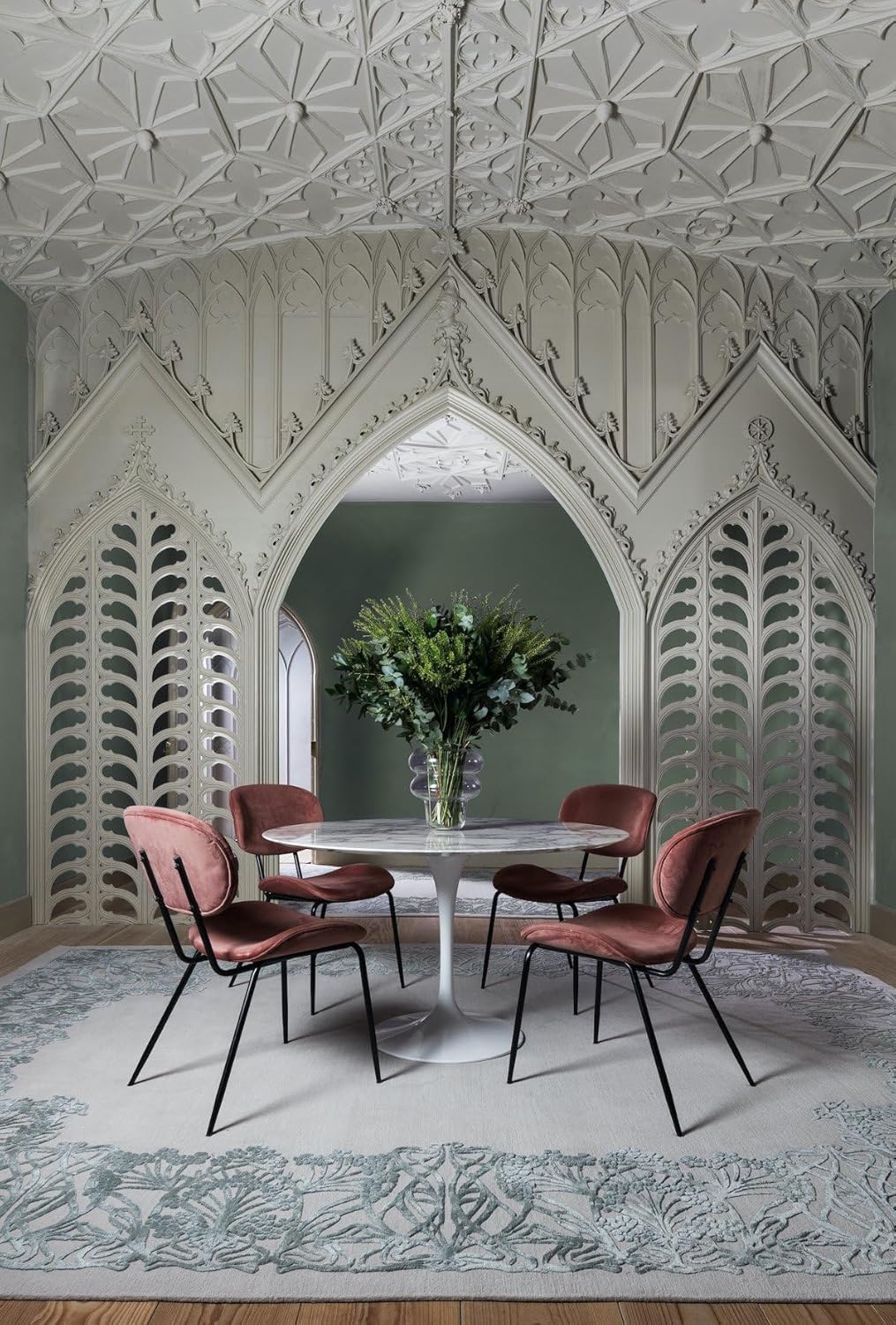 Silver Classic Pattern Wool & Viscose Carpet