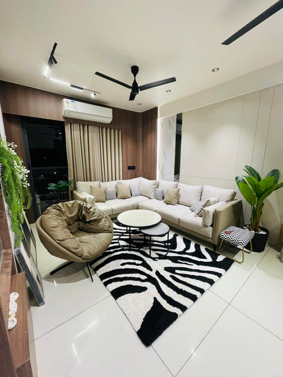 Pratik Brahmbhatt's review