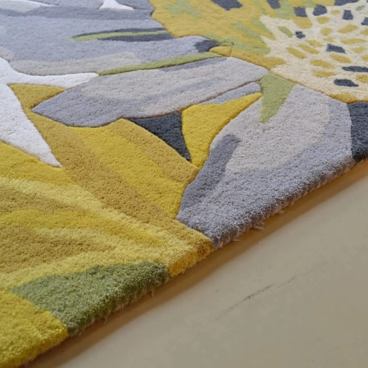 Modern Hand Tufted Rug