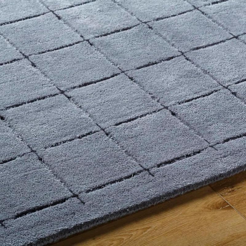 Stylish Grey Grid Pattern Rug