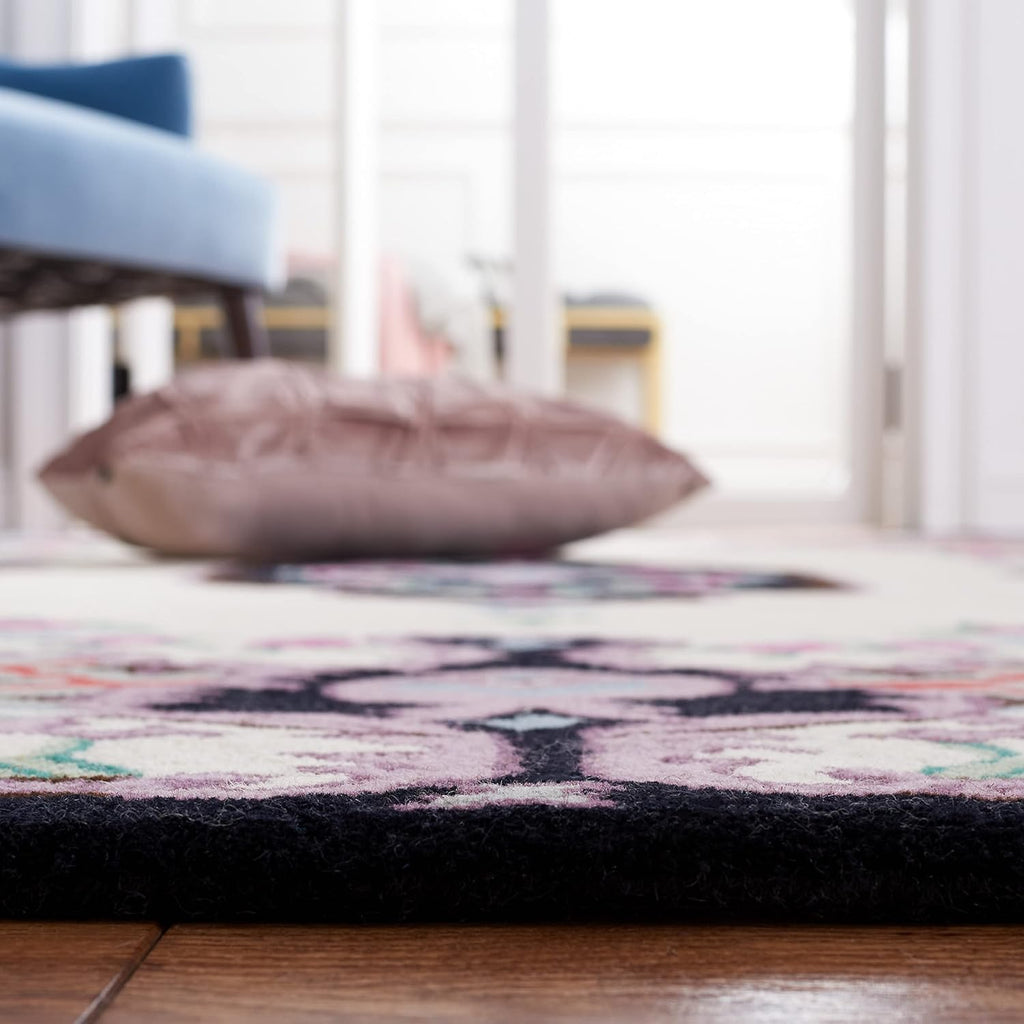 Vintage Isfahan Pattern Persian Carpet