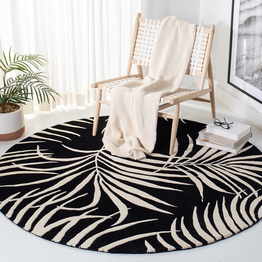 Black Tropical Leaf Round Carpet