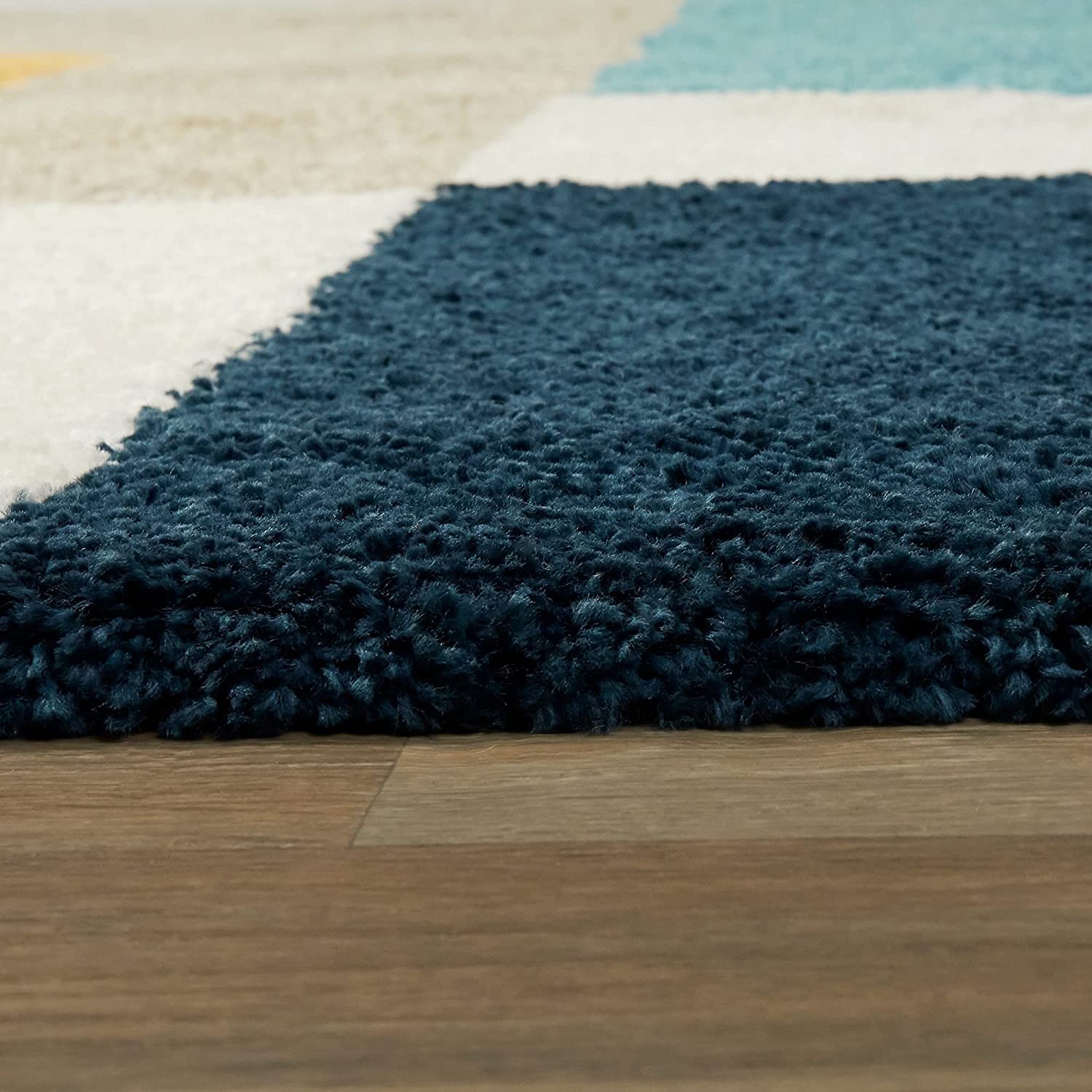 Luxurious Shaggy Carpet Plush Comfort for Home