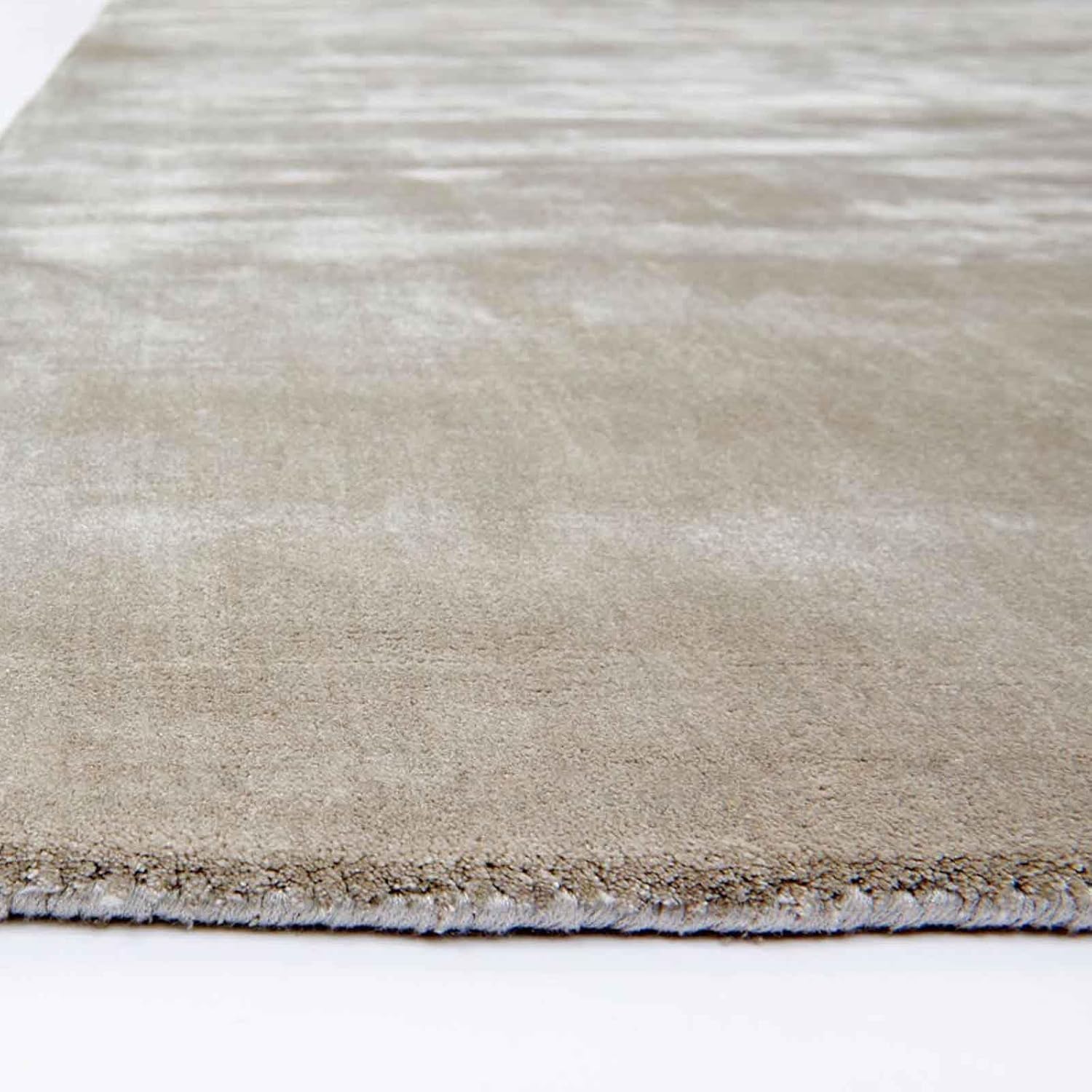 Silk Hand Tufted Carpet Modern Premium Area Rug