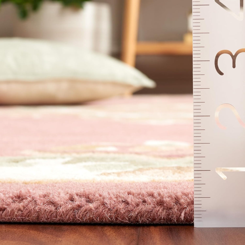 Abushan Traditional Blush Pink Medallion Rug