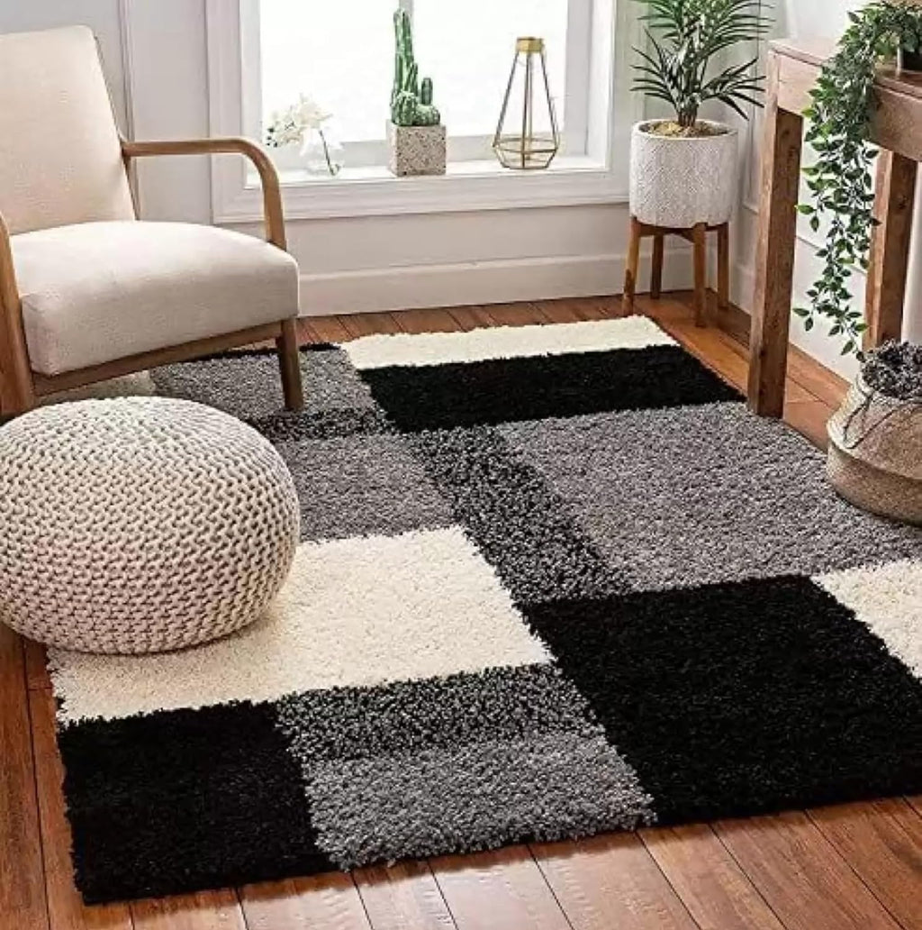 Black & Grey Checker Geometric Shaggy Carpet