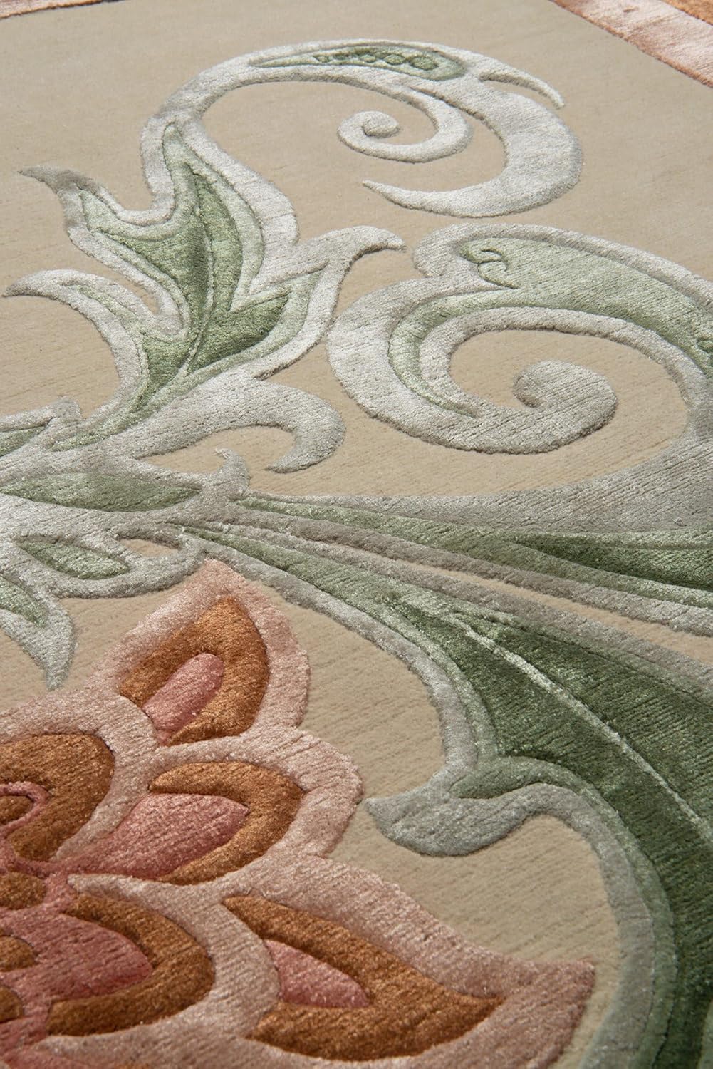 Premium Beige Floral Wool & Viscose Carpet