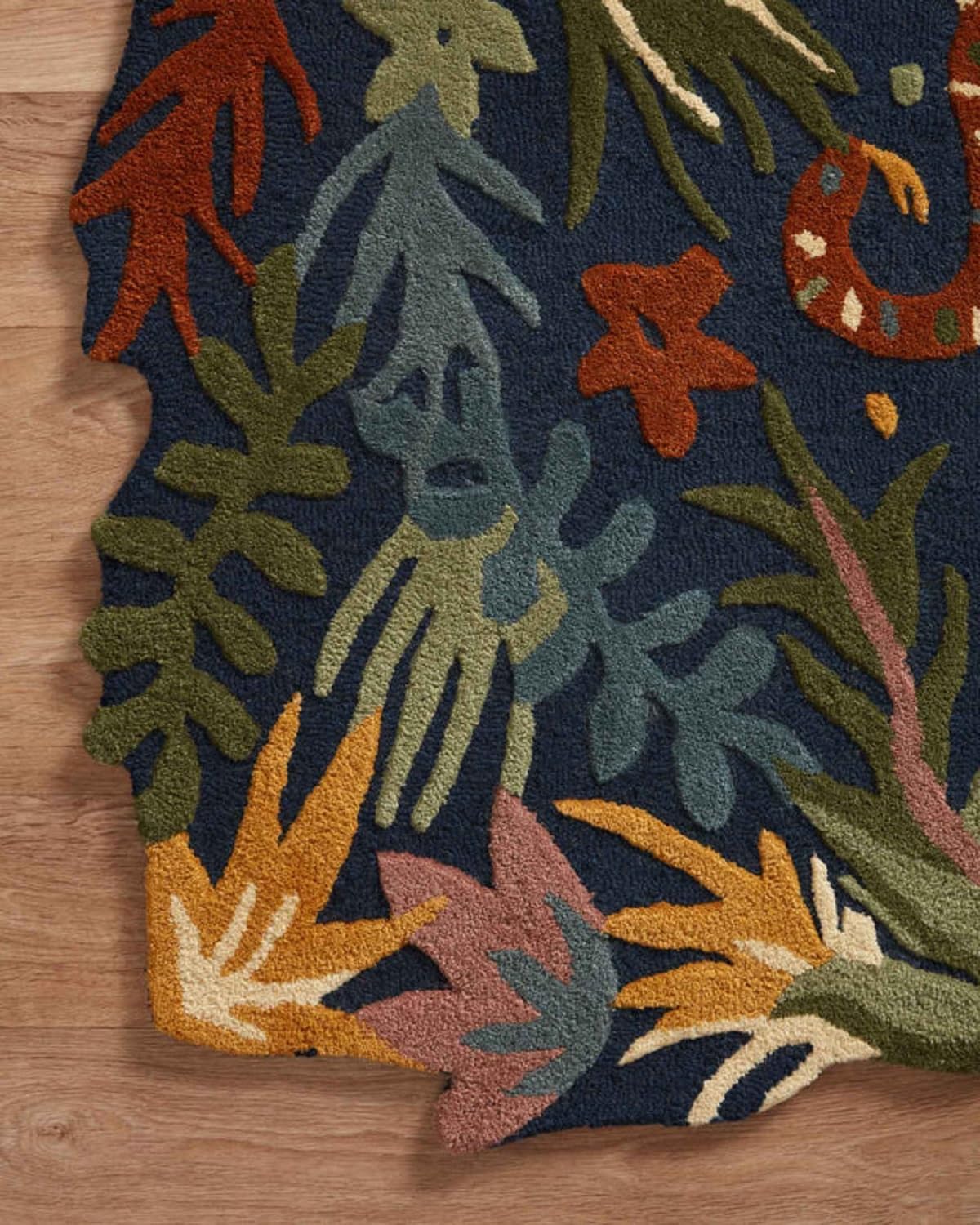 Handmade Colorful Roses Floral Wool Area Rug | Thick & Soft Carpet for Living, Bedroom & Kitchen Deco