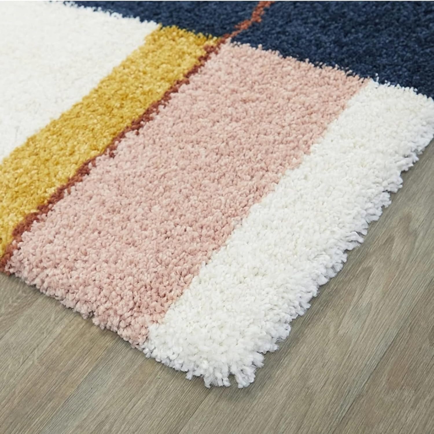 Designer White Geometric Plush Carpet