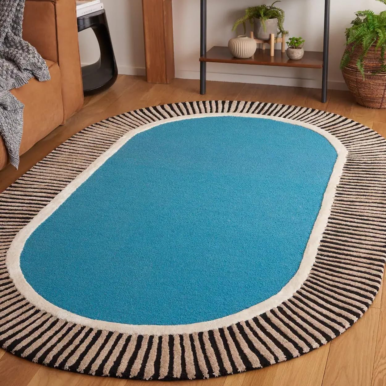 Handmade Tufted Oval Shape Carpet with Super Soft Woolen Carpet for Your Bedroom & Living Room