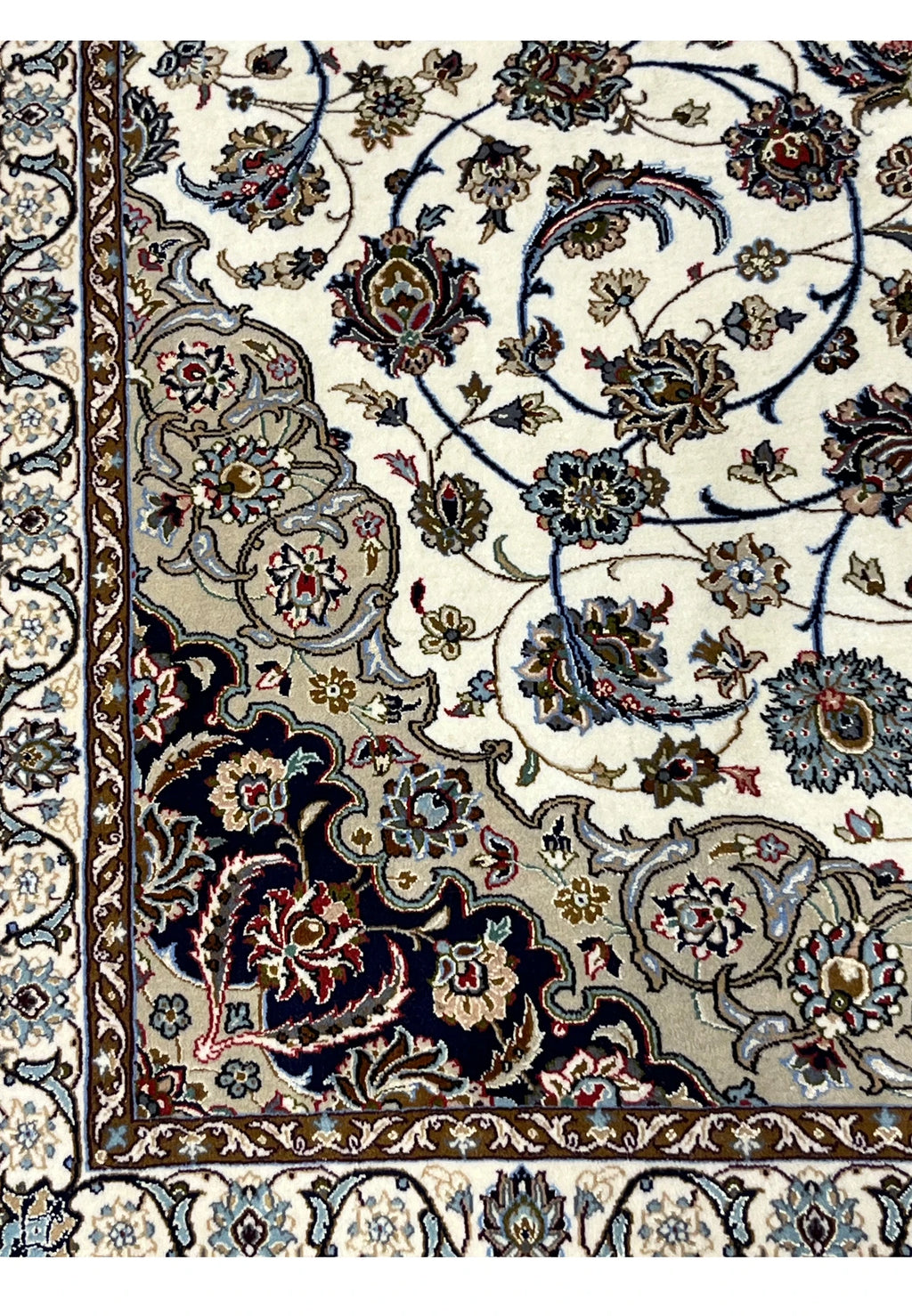 Hand Knotted Persian Isfahan Wool and Silk Medallion Rug