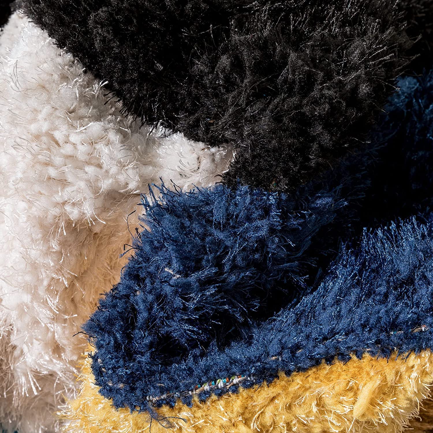 Vibrant navy tones enhance home décor carpet & Rug