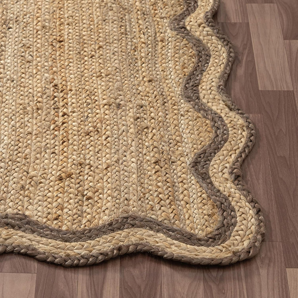Wavy Border Jute Rug
