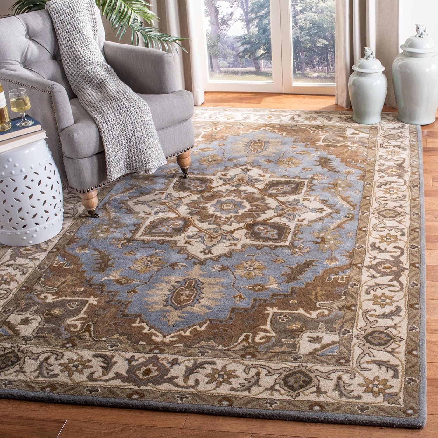 Luxury Living Room Heriz Carpet