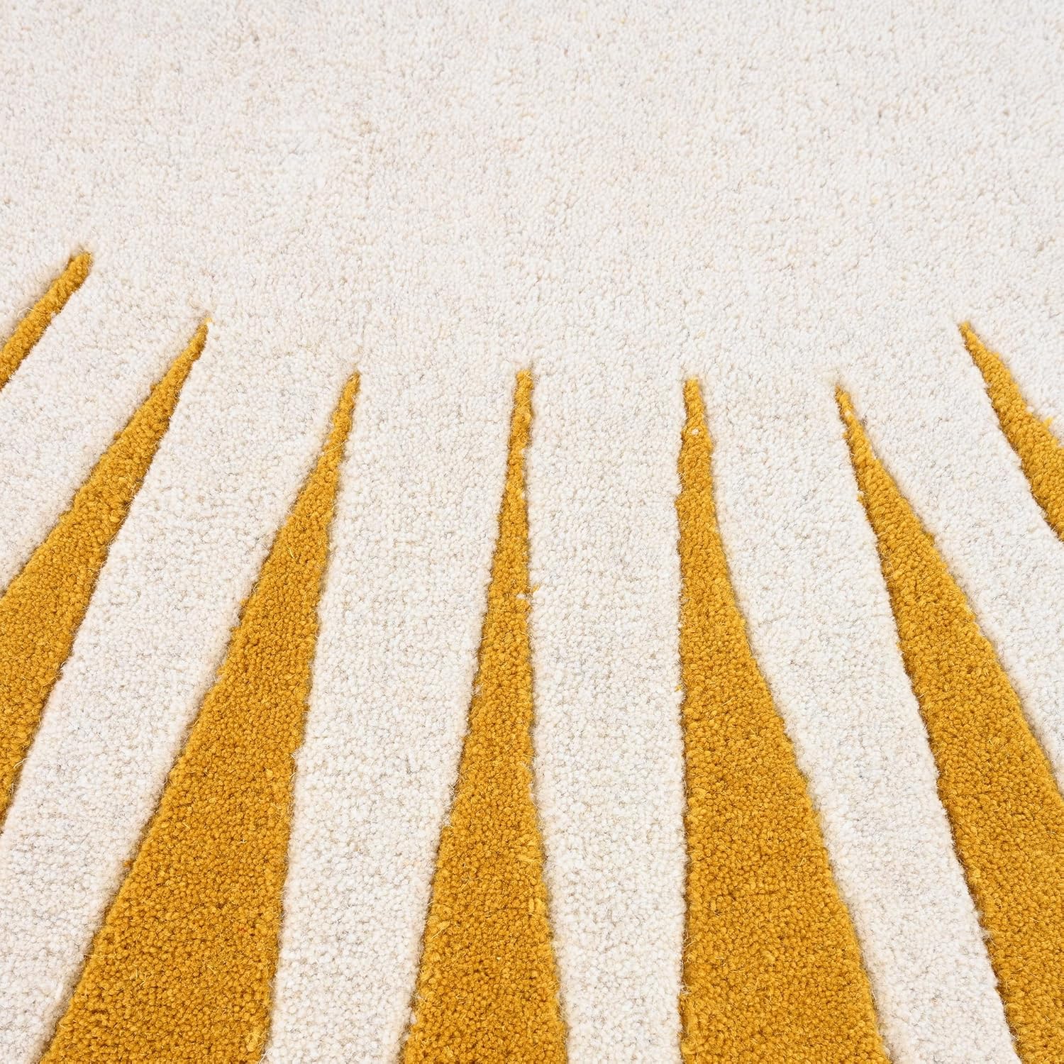 Export Quality Handmade Woollen Round Carpet – Elegant Living Room Floor Rug