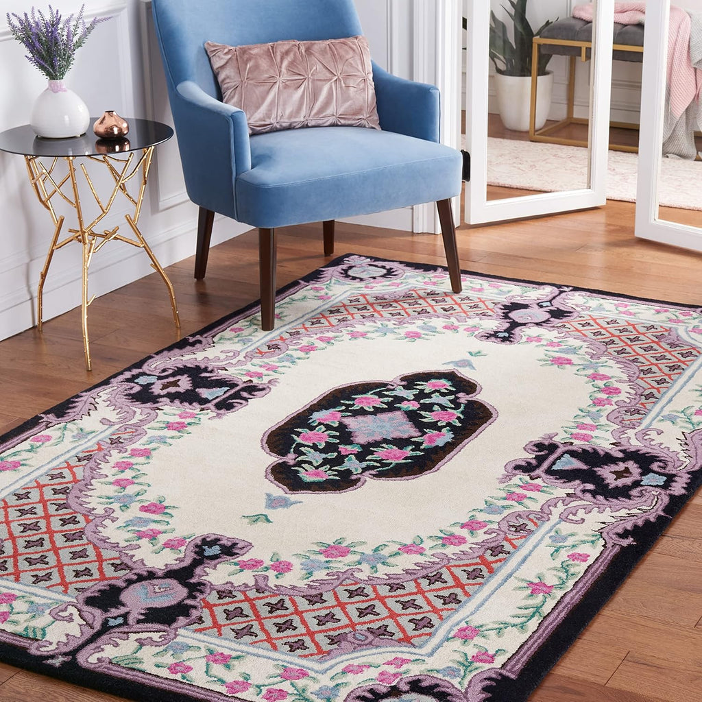 Vintage Isfahan Pattern Persian Carpet