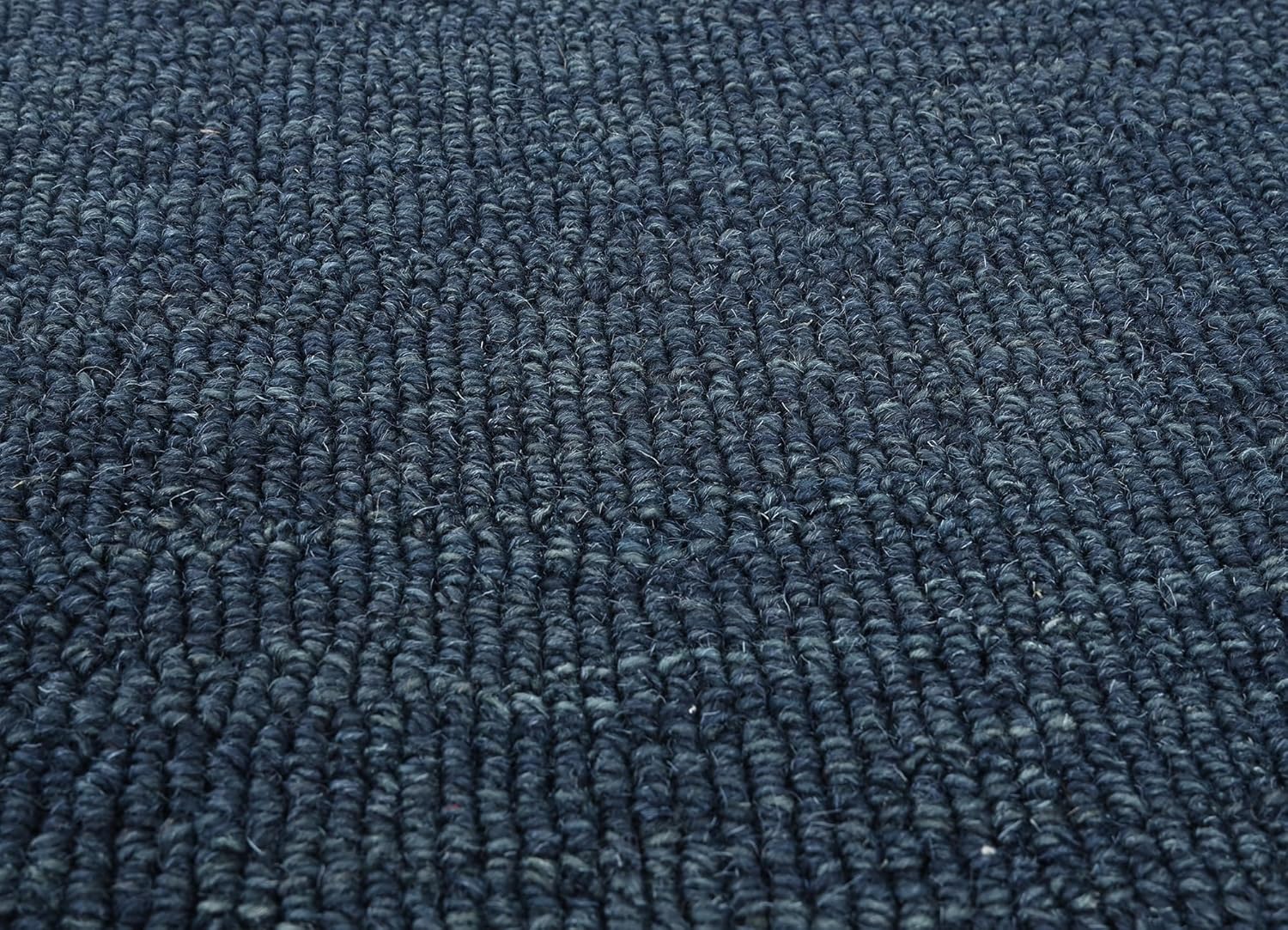 Elegant Navy Blue Scallop Edge Carpet