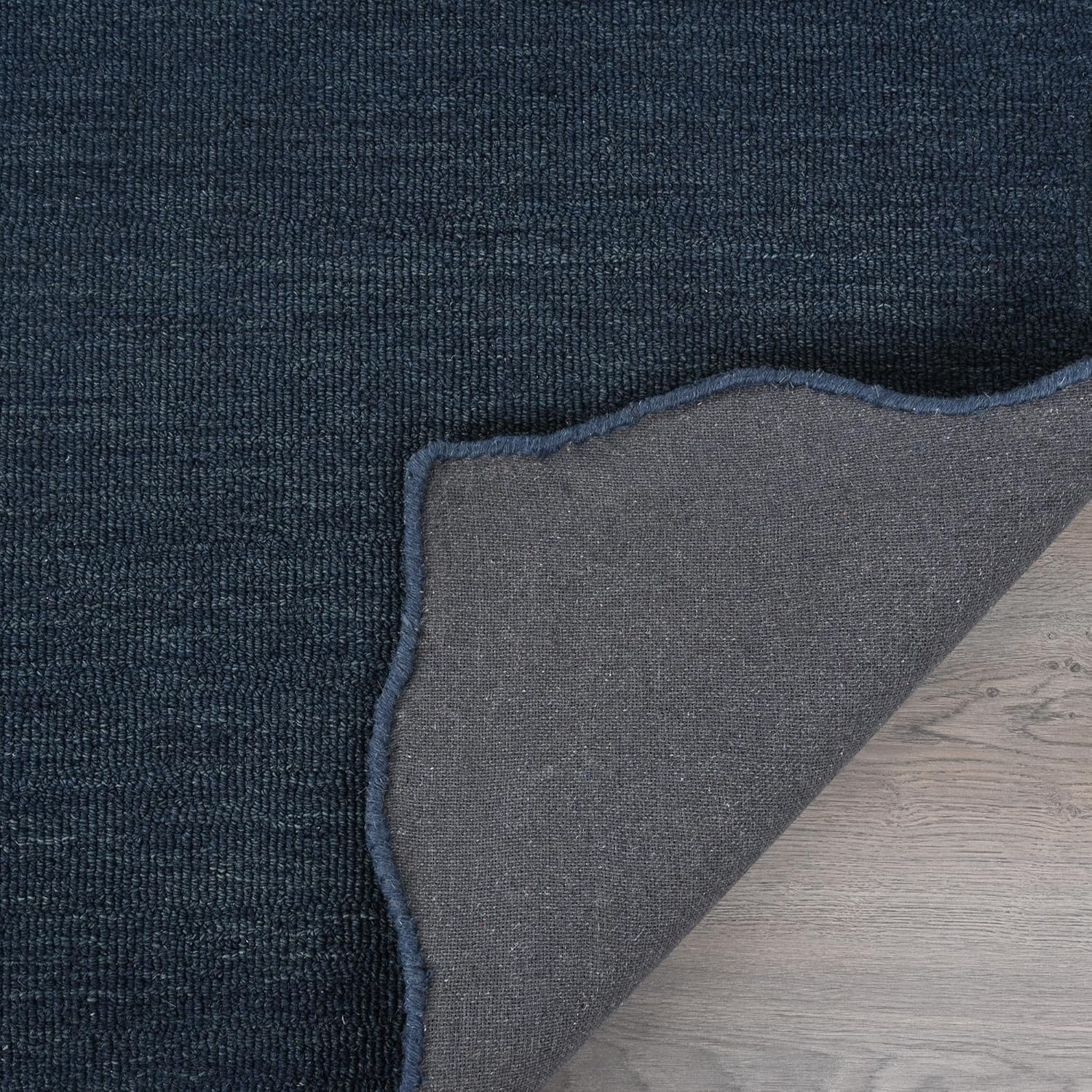 Elegant Navy Blue Scallop Edge Carpet