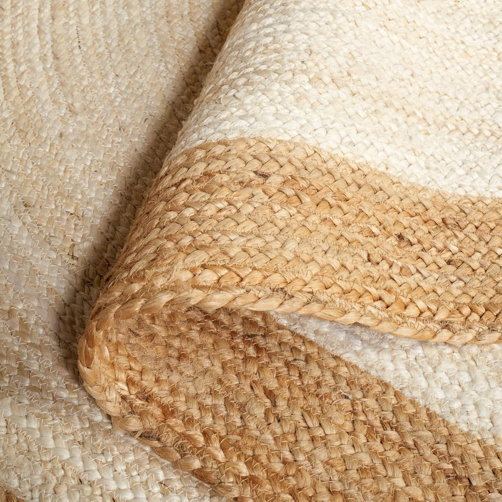 Minimalist Round Jute Carpet