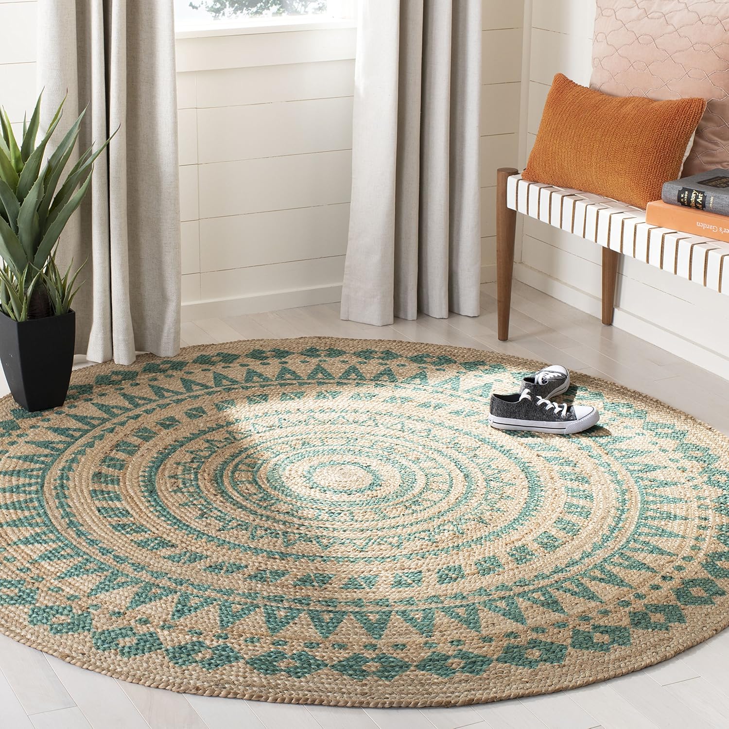 Handwoven Tribal Design Rug for Cozy Spaces