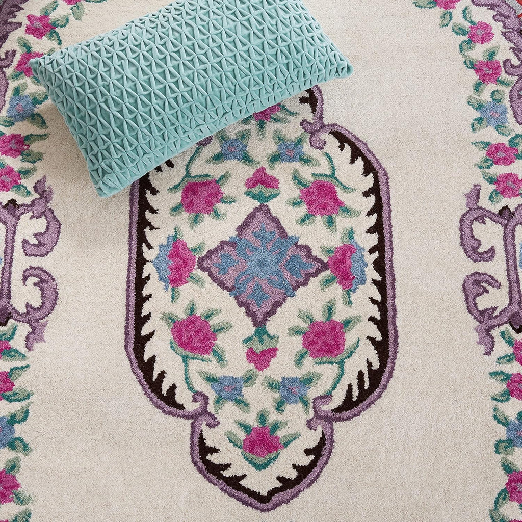 Sophisticated Floral Medallion Ivory Carpet