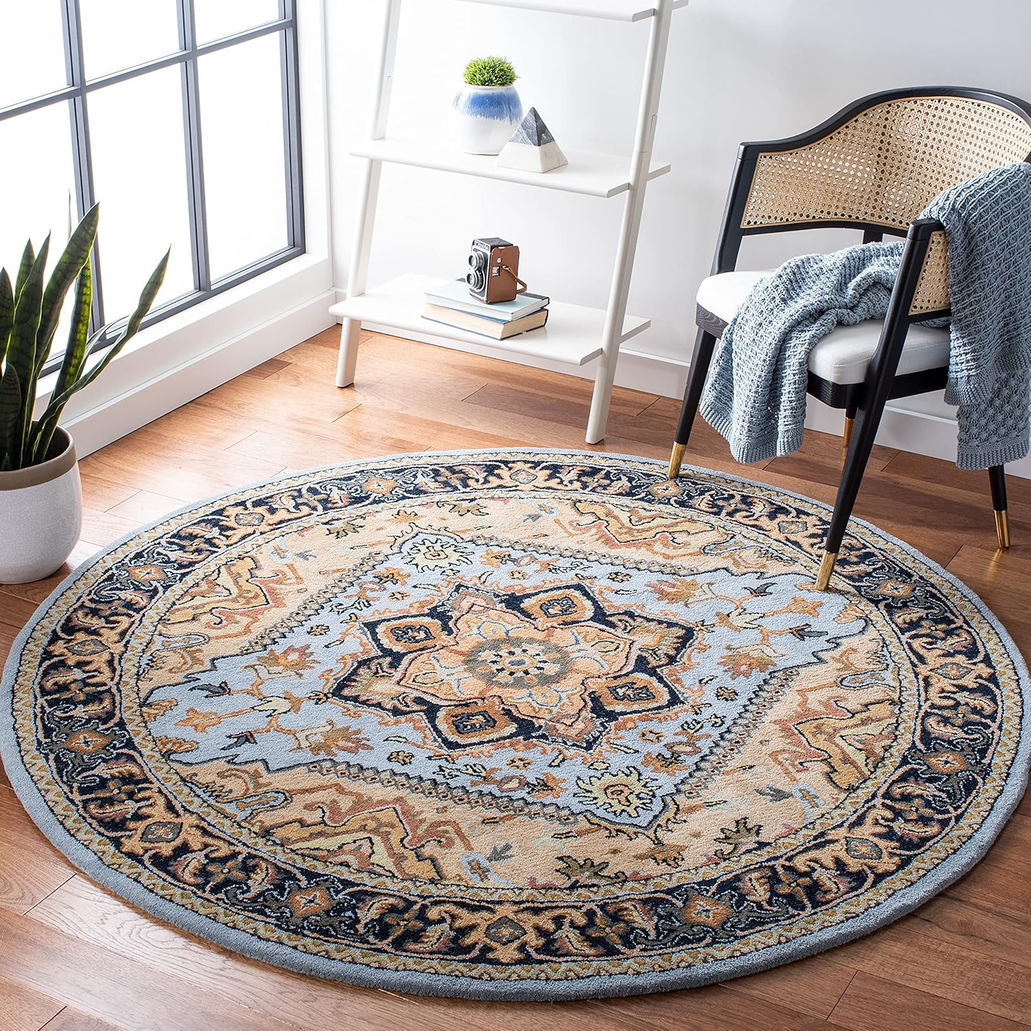 Export Quality Handmade Woollen Round Carpet – Timeless Floral Elegance