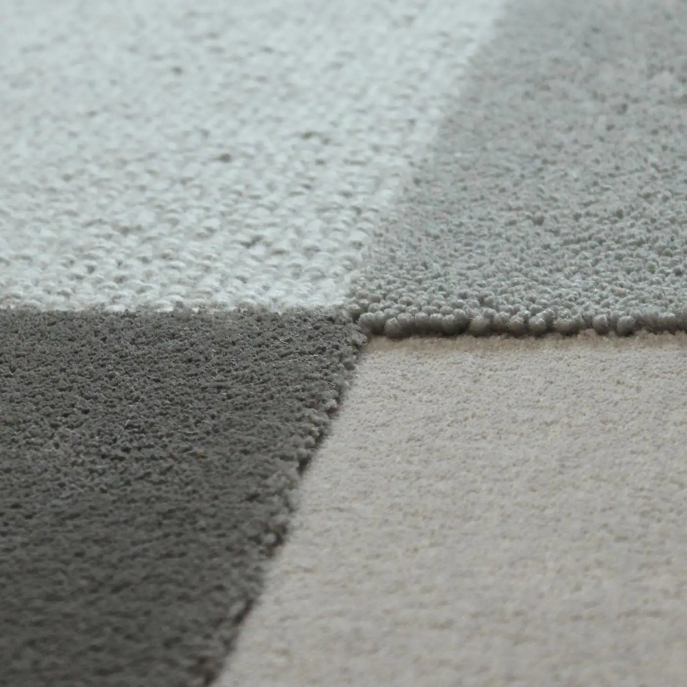 Linea Irregolare Strata Calma Minimal Architectural Rug