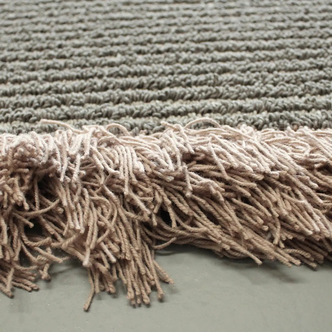 Linea Irregolare Strata Calma Minimal Architectural Rug