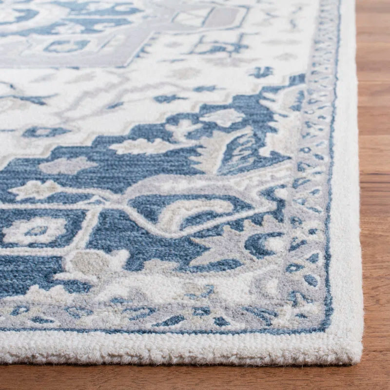 Refined Hand-Tufted Wool Rug