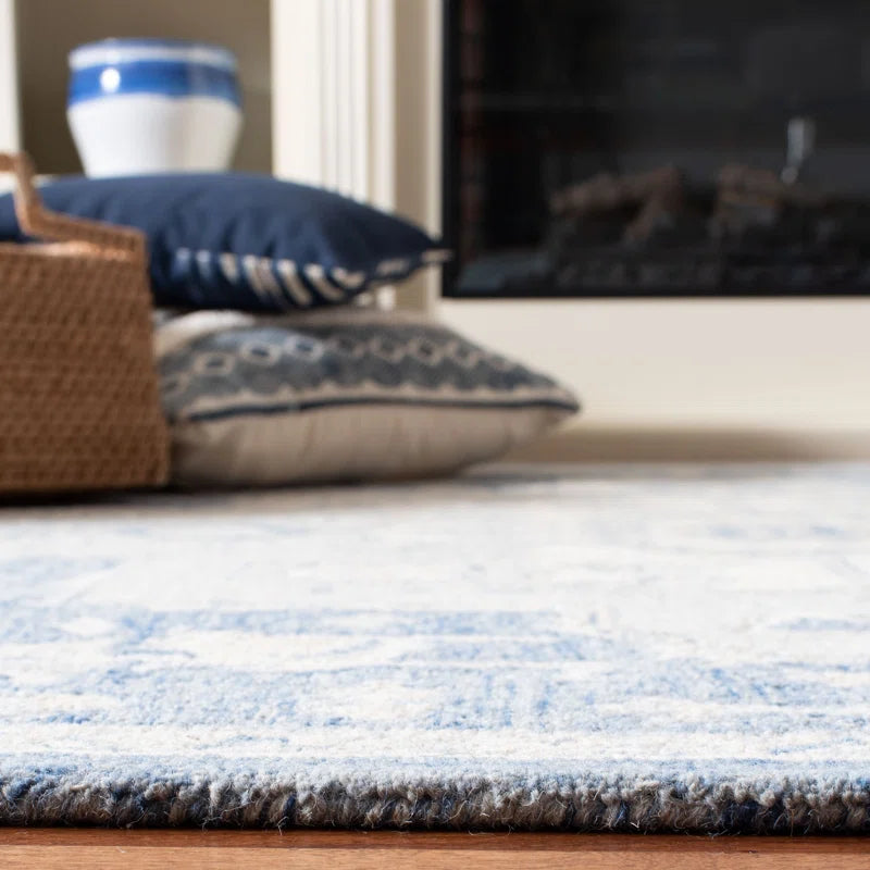 Refined Hand-Tufted Wool Rug