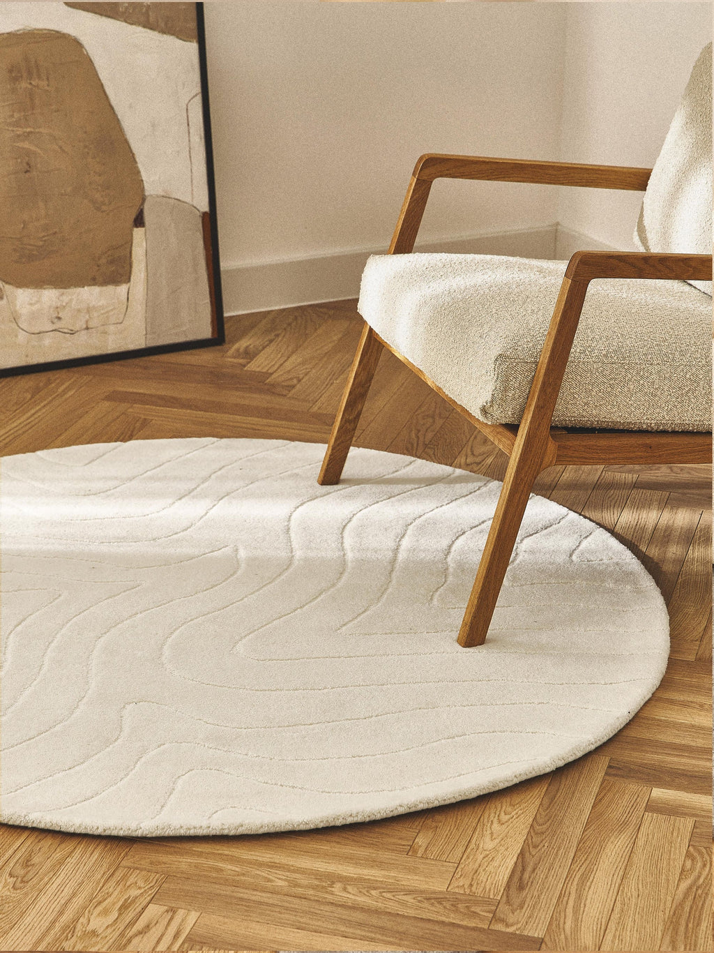 Ivory Modern Wave Design Round Carpet