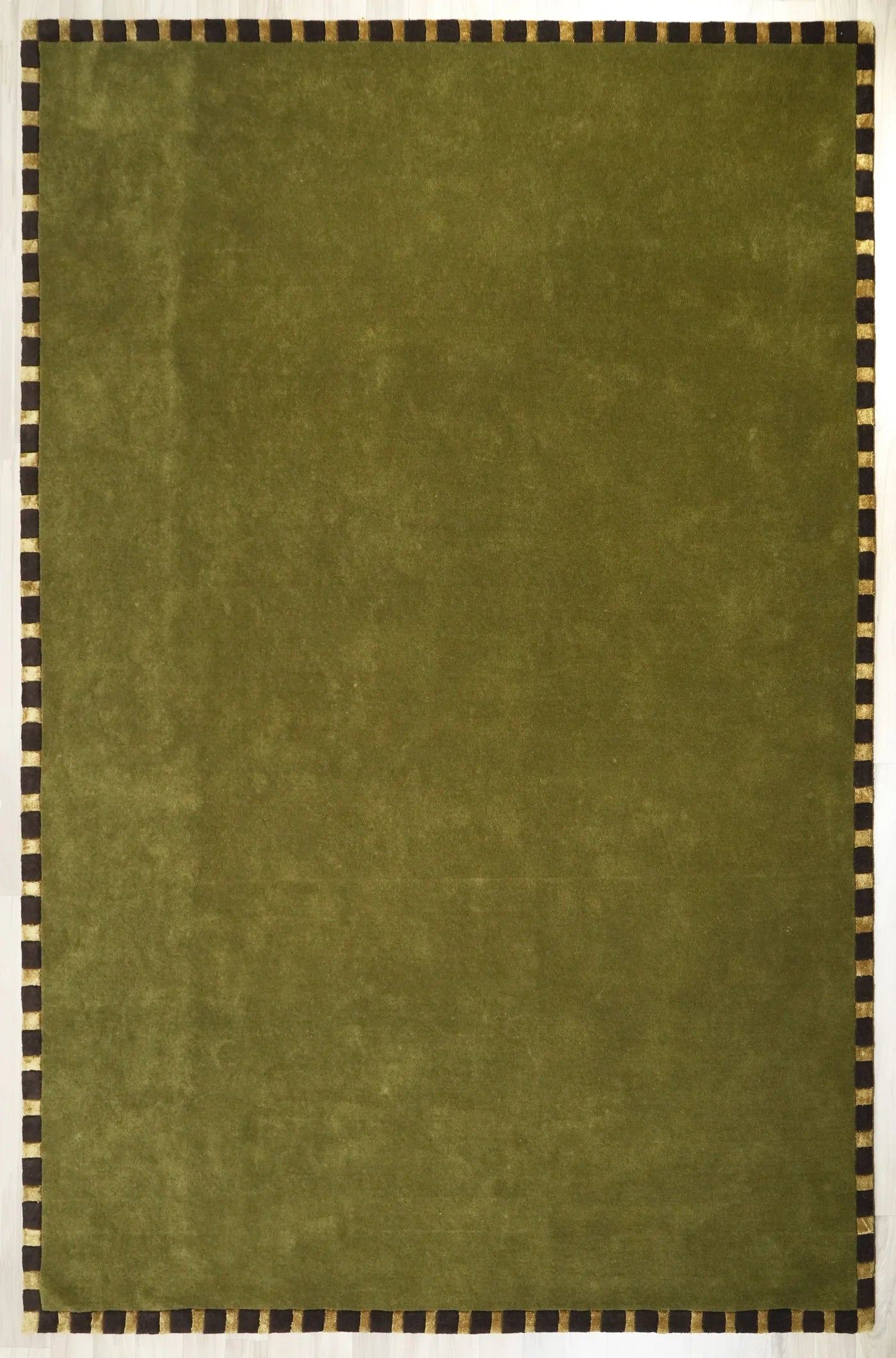 Olive Velvet Border Hand Tufted Rug