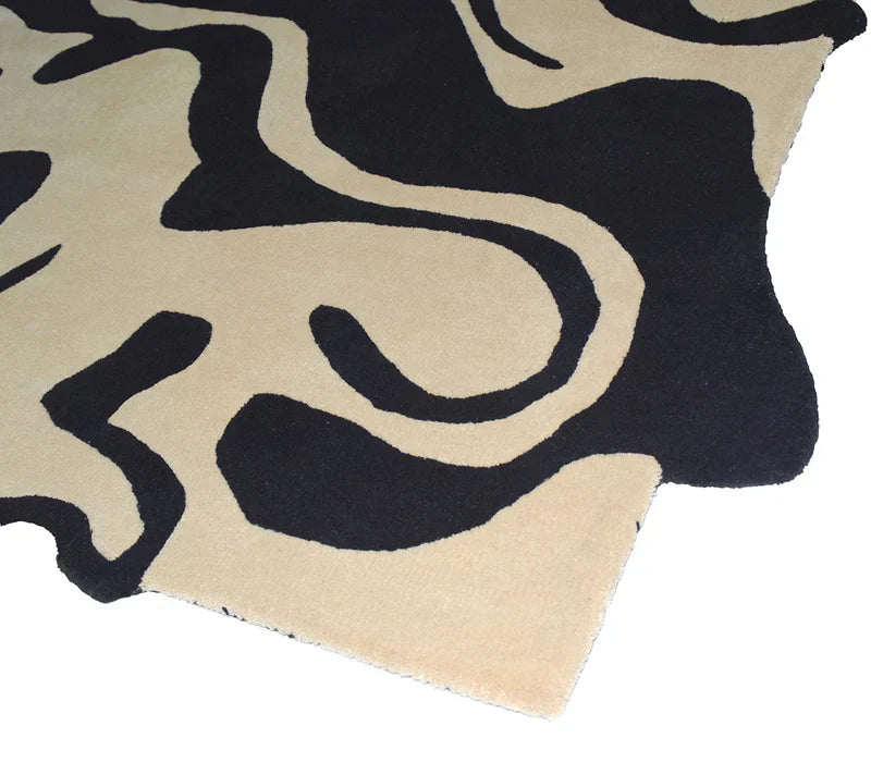 Noir Fluid Deformation Irregular Rug