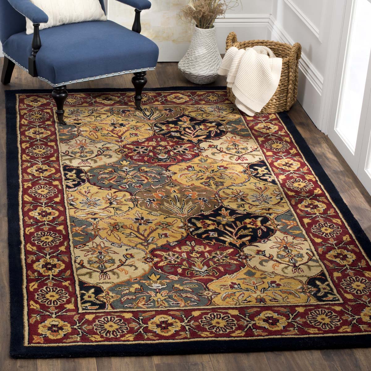 Classic Oriental Floral Border Area Rug