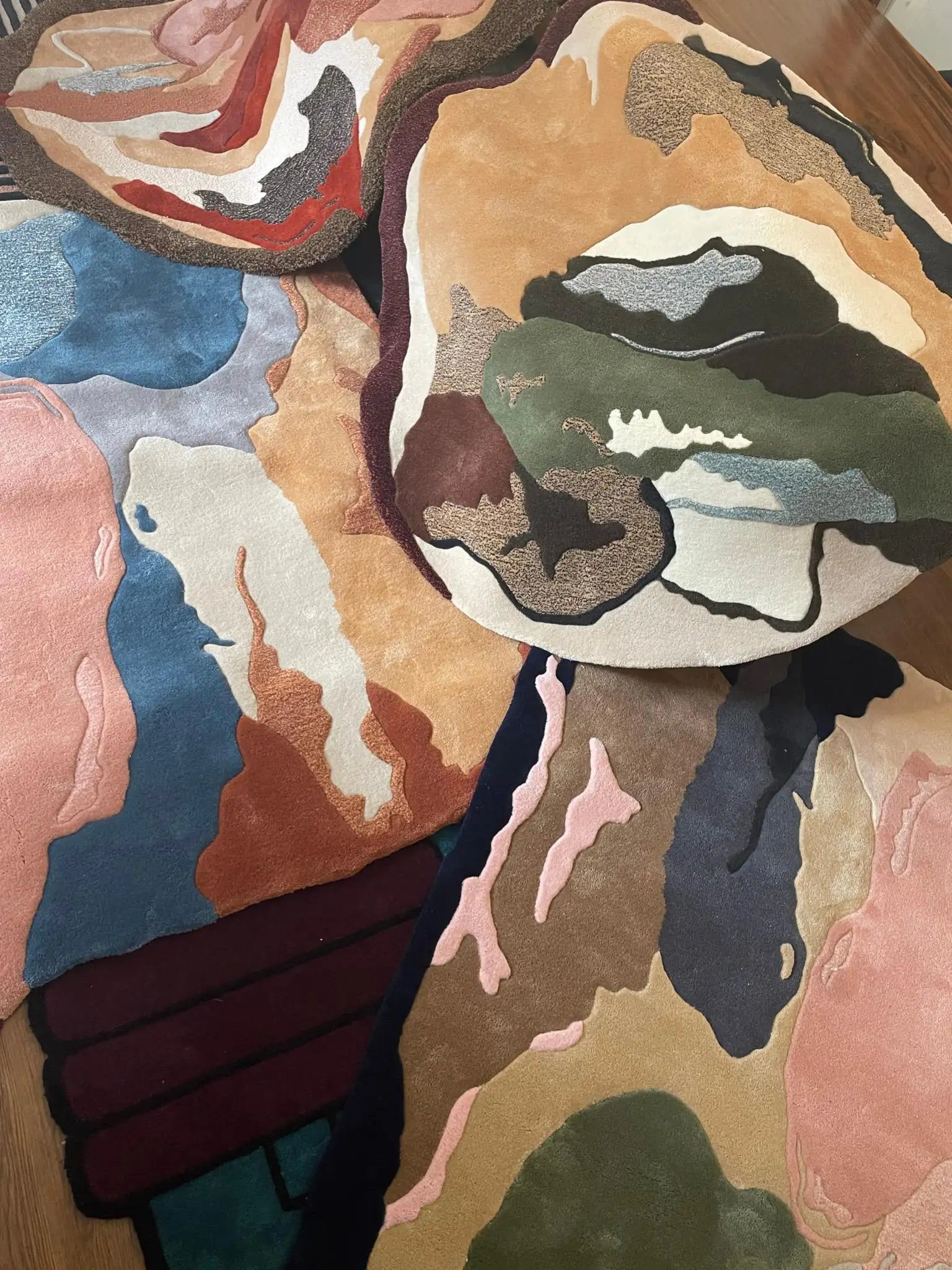 Multi-Color Artistic Irregular Carpet