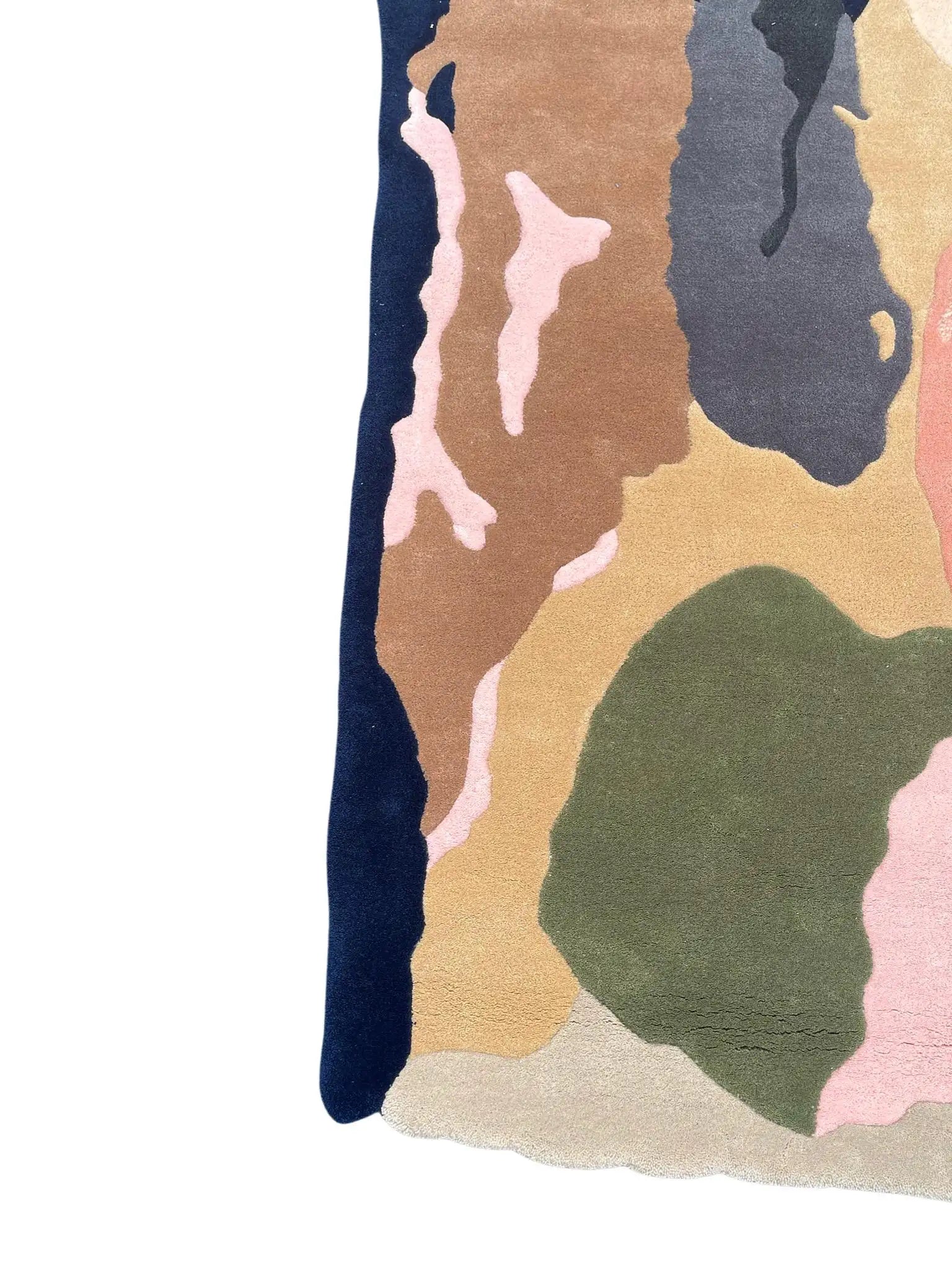 Multi-Color Artistic Irregular Carpet