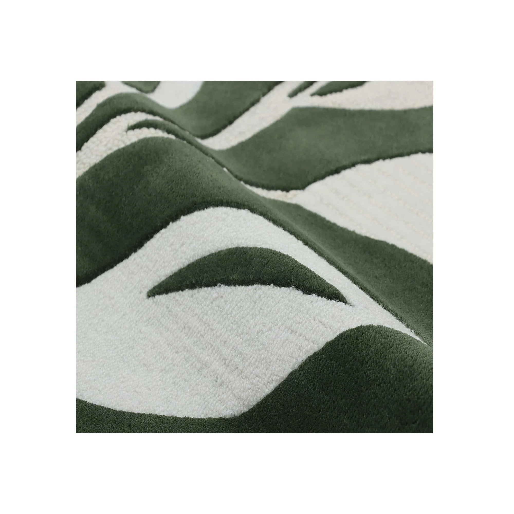 Green Leaf Pattern Wool Rug