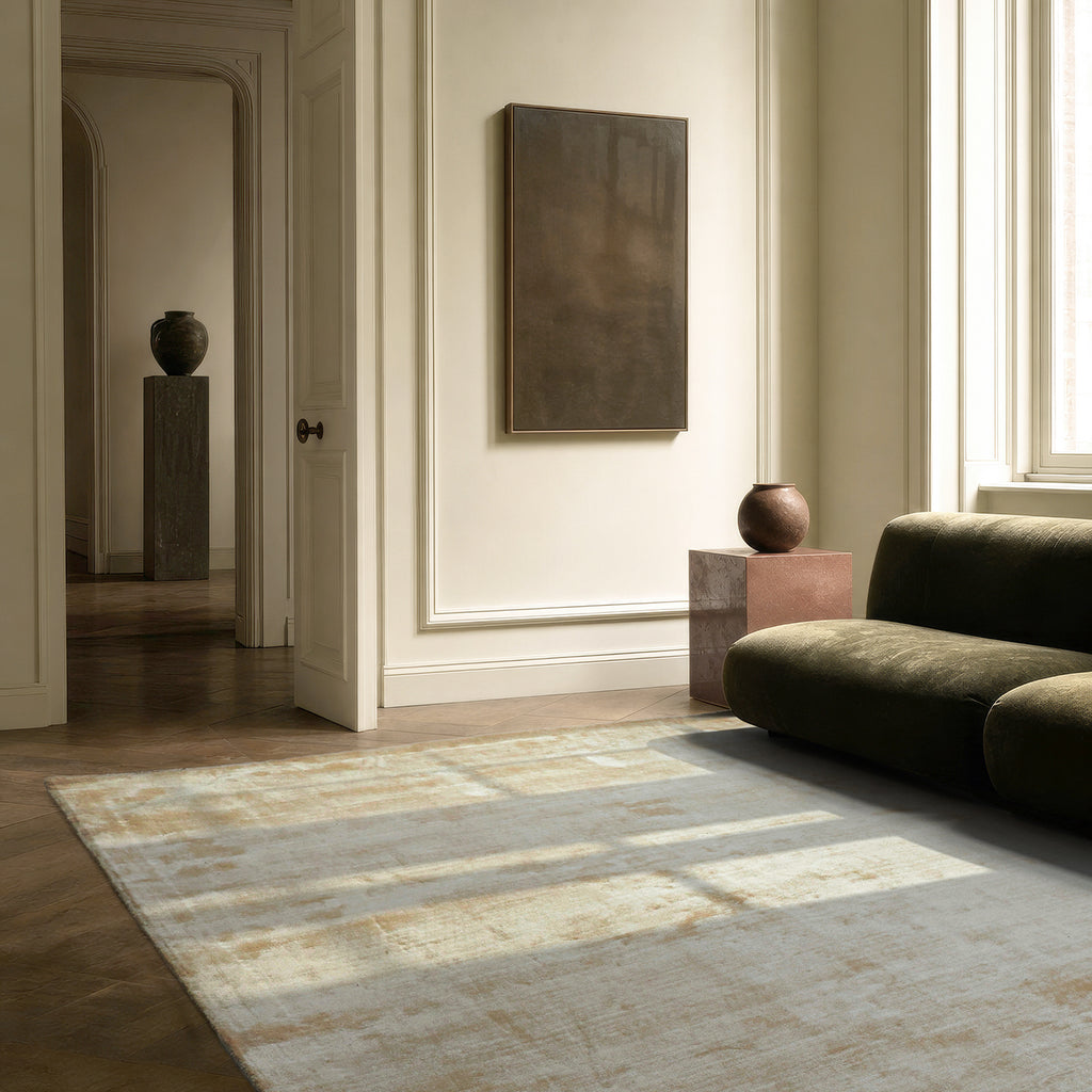 Elara Subtle Ivory Viscose Rug