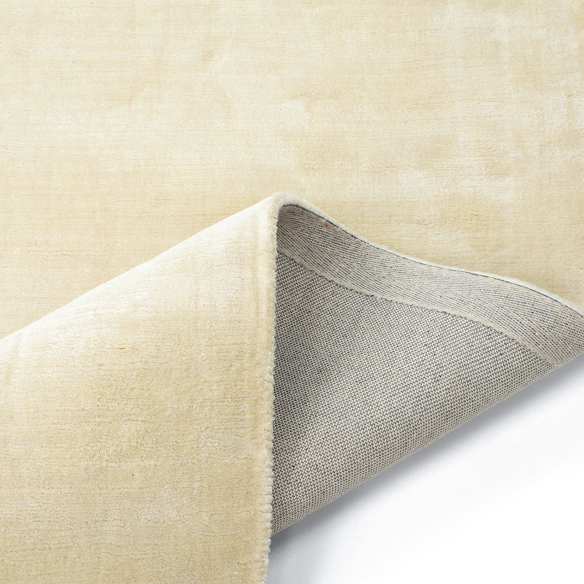 Elara Subtle Ivory Viscose Rug