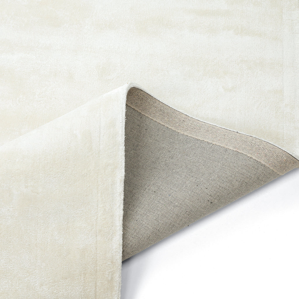 Luxury Off White Viscose Rug