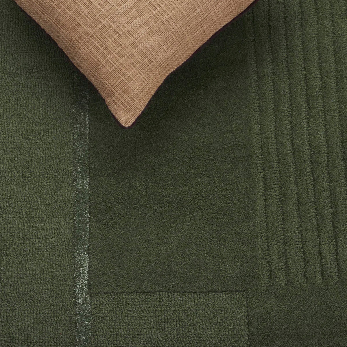 Verdant Relief Round Wool Rug
