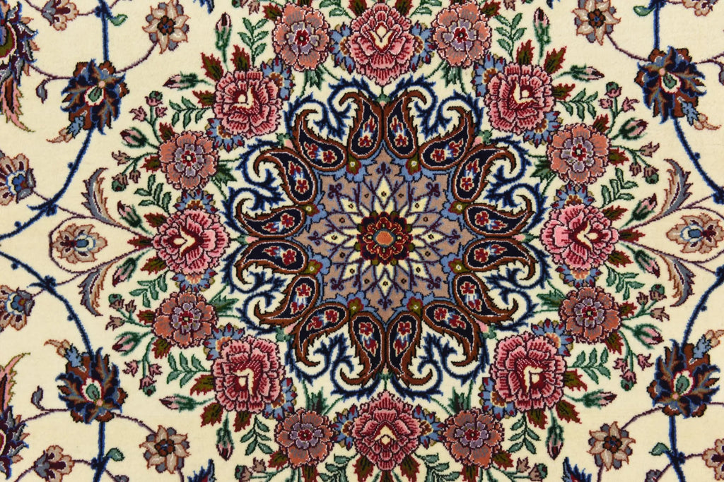 Signature Isfahan Ivory Rosette Wool Rug