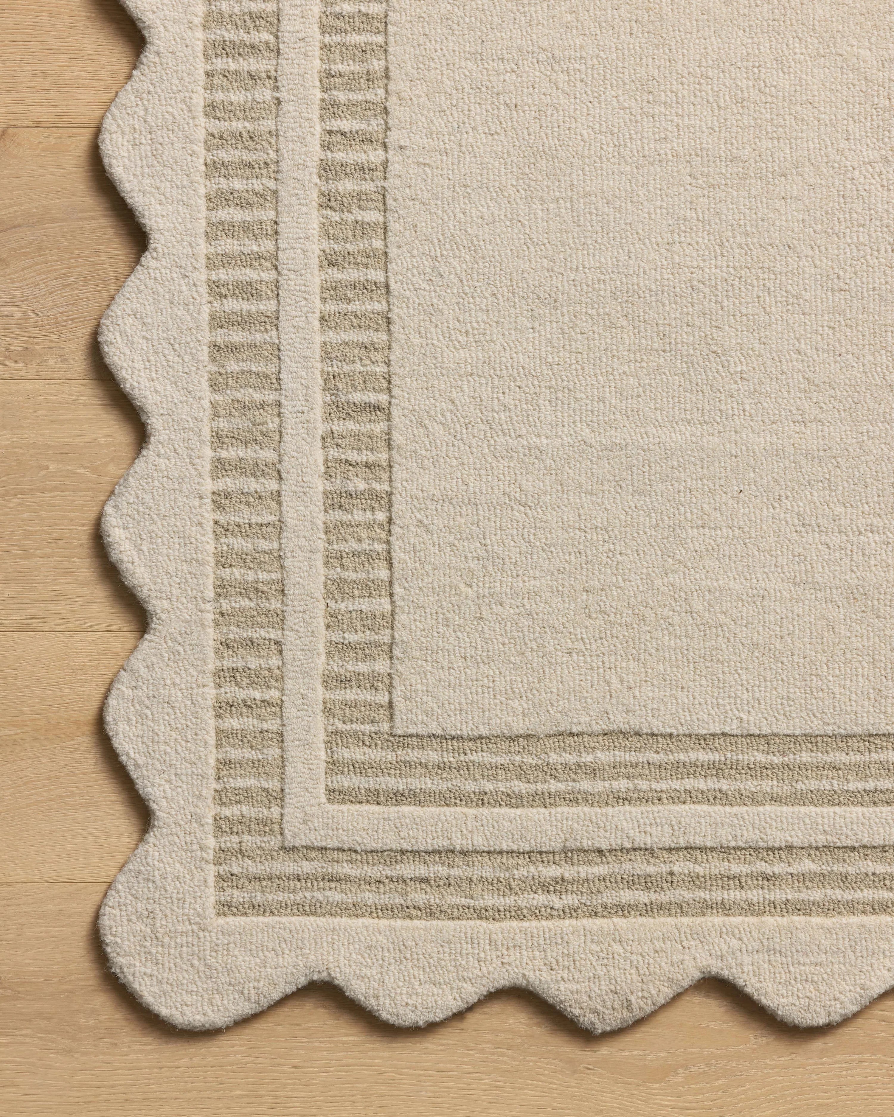 Beige Élysian Scallop Wool Rug